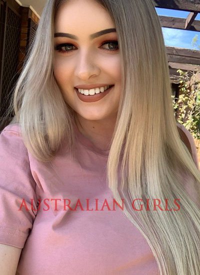 Second extra photo of Arianna North