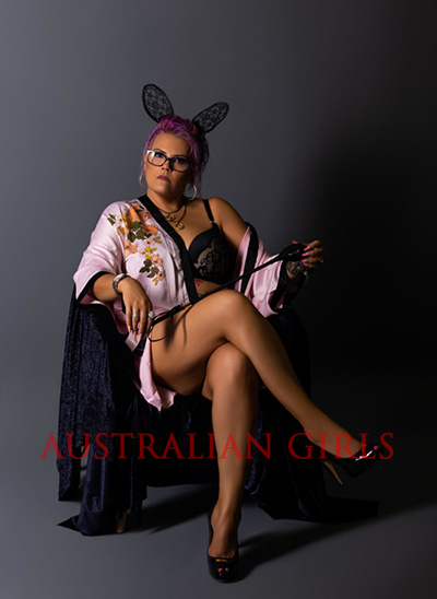 Perth Escort Kristie Love -Quirky, mature curvy and voluptuous Australian Escort.