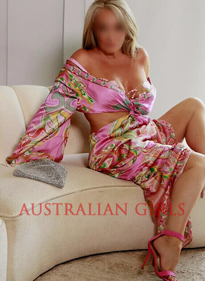 Photo of Anna D Curve an , click to view profile.
