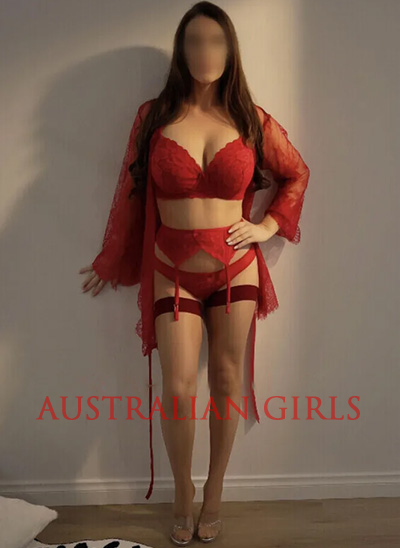 Third photo of Harlow Desire