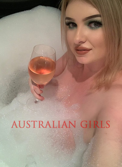 Fourth photo of Arianna North