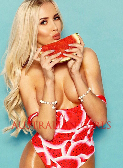Third photo of Alexa Luxxe