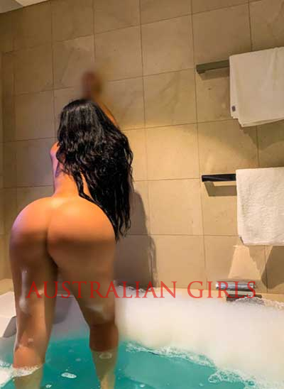 Second photo of Adriana Lais